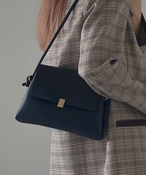 c.u.l（シーユーエル）の「【c.u.l】フラップスクエアショルダーバッグ cula170（ショルダーバッグ・レディース・ブラウン/ブラック・FREE）」の7枚目の写真