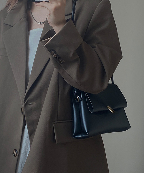 c.u.l（シーユーエル）の「【c.u.l】フラップスクエアショルダーバッグ cula170（ショルダーバッグ・レディース・ブラウン/ブラック・FREE）」の8枚目の写真