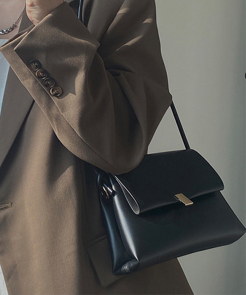 c.u.l（シーユーエル）の「【c.u.l】フラップスクエアショルダーバッグ cula170（ショルダーバッグ・レディース・ブラウン/ブラック・FREE）」の10枚目の写真