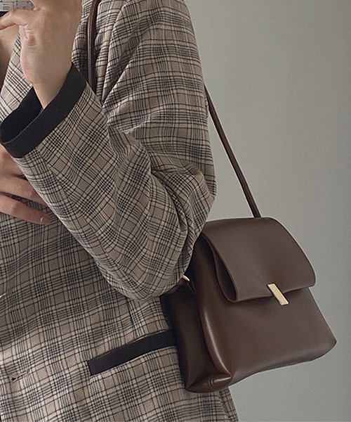 c.u.l（シーユーエル）の「【c.u.l】フラップスクエアショルダーバッグ cula170（ショルダーバッグ・レディース・ブラウン/ブラック・FREE）」の14枚目の写真