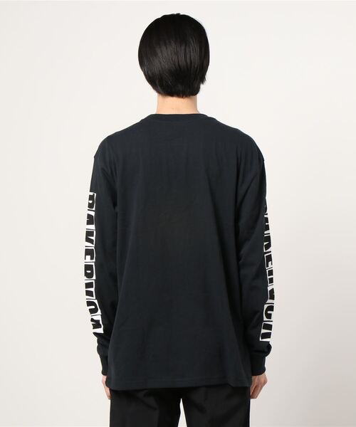 RVCA(ルーカ)の「RVCA メンズ RANSOM LS ロングスリーブTシャツ【2020年秋冬モデル】/ルーカ長袖袖プリントロンT(Tシャツ/カットソー・メンズ・ブラック/レッド・MEDIUM/LARGE)」の4枚目の写真
