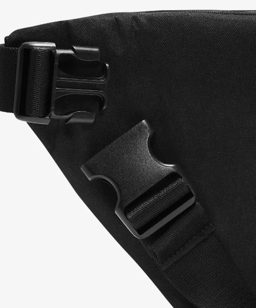 NIKE(ナイキ)の「NIKE/ナイキ ボディバッグ ナイキ テック 10L BA5751-010(ボディバッグ/ウエストポーチ・メンズ・ブラック・FREE)」の17枚目の写真