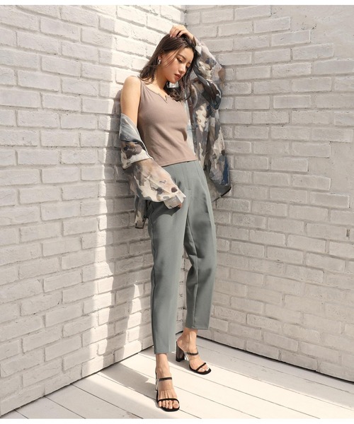 ANAP（アナップ）の「ニュアンスパターンオーバーサイズシャツ（シャツ/ブラウス・レディース・ベージュ/グリーン・FREE）」の4枚目の写真