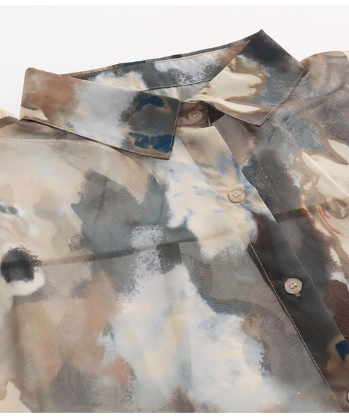 ANAP（アナップ）の「ニュアンスパターンオーバーサイズシャツ（シャツ/ブラウス・レディース・ベージュ/グリーン・FREE）」の3枚目の写真