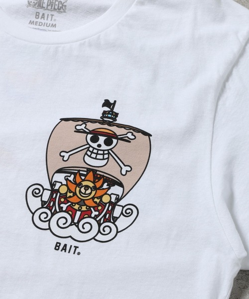 BAIT（ベイト）の「BAIT ONEPIECE ワンピース STRAWHAT SKULLS TEE 215-OPC-TEE-003（Tシャツ/カットソー・メンズ・ホワイト・LARGE/XX-LARGE/MEDIUM/X-LARGE）」の4枚目の写真