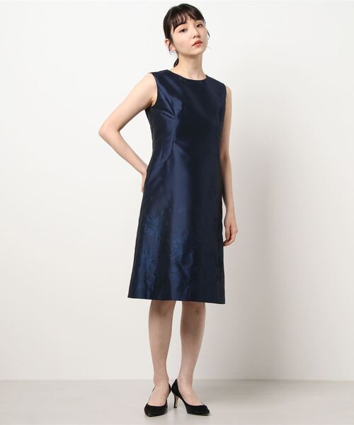 HANAE MORI ALMA EN ROSE(ハナエモリ アルマ・アン・ローズ)の「【HANAE MORI ALMA EN ROSE】ワンピース(ワンピース・レディース・ベージュ/ネイビー・40/38/36)」の2枚目の写真