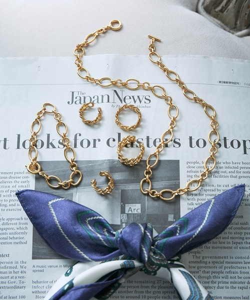 MADEMOISELLE ROPE'（マドモアゼル ロペ）の「ボリュームチェーンネックレス（ネックレス・レディース・ゴールド・FREE）」の2枚目の写真