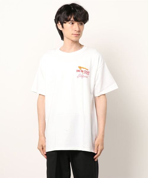 In-N-Out Burger（インアンドアウトバーガー）の「【IN-N-OUT BURGER】インアンドアウト バーガー グラフィック ショートスリーブ Tシャツ（Tシャツ/カットソー・メンズ・ホワイト系その他6/ホワイト系その他5/ブラック系その他/ホワイト系その他7/ホワイト系その他3/ホワイト系/ブラック系その他5/ブラック系その他2/ホワイト系その他2/ホワイト系その他/ホワイト系その他4/ホワイト系3/ブラック系その他4/ホワイト系2/ホワイト系4/ブラック系その他3/ホワイト系1/ホワイト/ブラック・MEDIUM/X-LARGE/LARGE）」の5枚目の写真