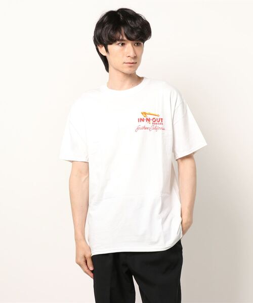 In-N-Out Burger（インアンドアウトバーガー）の「【IN-N-OUT BURGER】インアンドアウト バーガー グラフィック ショートスリーブ Tシャツ（Tシャツ/カットソー・メンズ・ホワイト系その他6/ホワイト系その他5/ブラック系その他/ホワイト系その他7/ホワイト系その他3/ホワイト系/ブラック系その他5/ブラック系その他2/ホワイト系その他2/ホワイト系その他/ホワイト系その他4/ホワイト系3/ブラック系その他4/ホワイト系2/ホワイト系4/ブラック系その他3/ホワイト系1/ホワイト/ブラック・MEDIUM/X-LARGE/LARGE）」の6枚目の写真