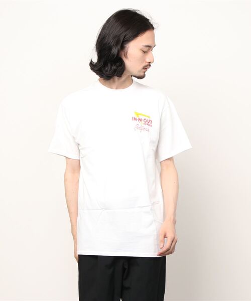 In-N-Out Burger（インアンドアウトバーガー）の「【IN-N-OUT BURGER】インアンドアウト バーガー グラフィック ショートスリーブ Tシャツ（Tシャツ/カットソー・メンズ・ホワイト系その他6/ホワイト系その他5/ブラック系その他/ホワイト系その他7/ホワイト系その他3/ホワイト系/ブラック系その他5/ブラック系その他2/ホワイト系その他2/ホワイト系その他/ホワイト系その他4/ホワイト系3/ブラック系その他4/ホワイト系2/ホワイト系4/ブラック系その他3/ホワイト系1/ホワイト/ブラック・MEDIUM/X-LARGE/LARGE）」の8枚目の写真
