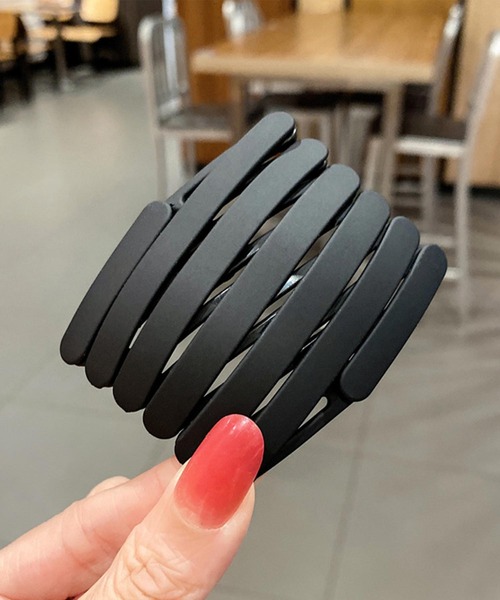 juweel（ユウェル）の「レディース たためるカチューシャ（カチューシャ・レディース・ブラック/グレー/ベージュ/カーキ/イエロー・FREE）」の2枚目の写真