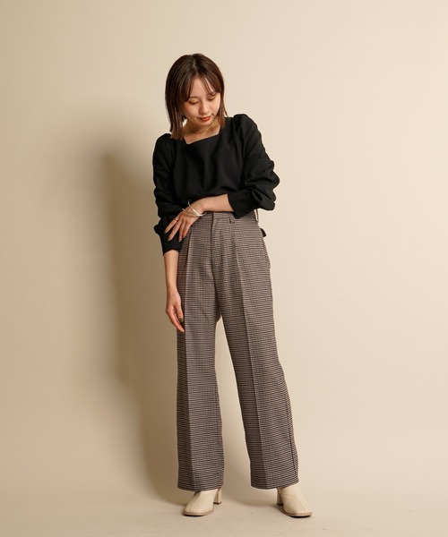 mline（エムライン）の「[mline] WEB限定 ギャザーパフブラウス（シャツ/ブラウス・レディース・ブラック/グレー/グリーン/アイボリー・FREE）」の7枚目の写真