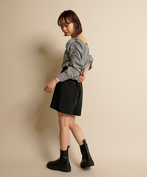 mline（エムライン）の「[mline] WEB限定 ギャザーパフブラウス（シャツ/ブラウス・レディース・ブラック/グレー/グリーン/アイボリー・FREE）」の18枚目の写真