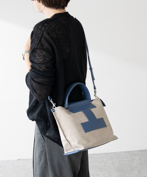 IACUCCI（イアクッチ）の「ソルベット S CANVAS/CERVO ≪限定カラー≫（ハンドバッグ・レディース・ブルー・FREE）」の5枚目の写真