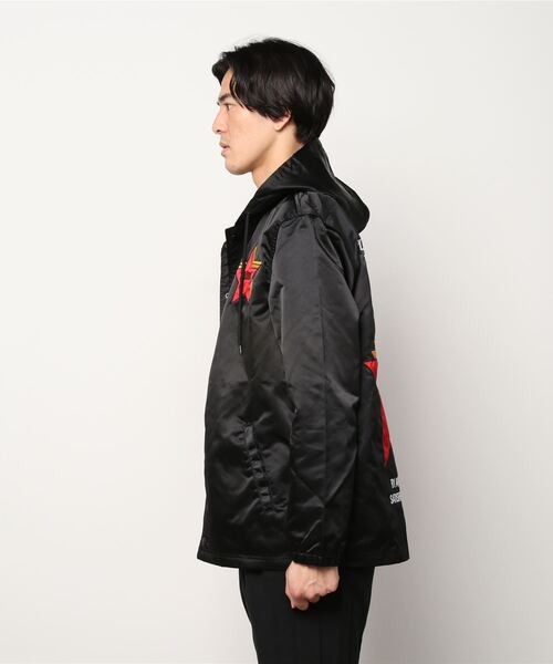 PLEASURES（プレジャー）の「BERLIN SATIN COACHES JACKET（ブルゾン・メンズ・ブラック・XL/L/M）」の8枚目の写真