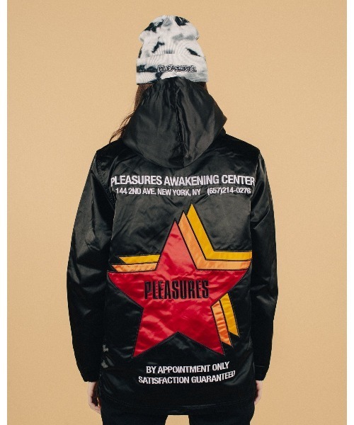 PLEASURES（プレジャー）の「BERLIN SATIN COACHES JACKET（ブルゾン・メンズ・ブラック・XL/L/M）」の4枚目の写真