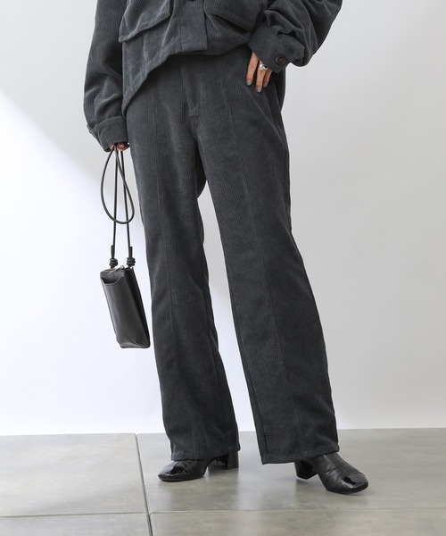 COLONY 2139(コロニートゥーワンスリーナイン)の「コール天フレアパンツ/コーデュロイパンツ(その他パンツ・レディース・ブルー/アイボリー/カーキ/チャコールグレー・LARGE/MEDIUM)」の19枚目の写真