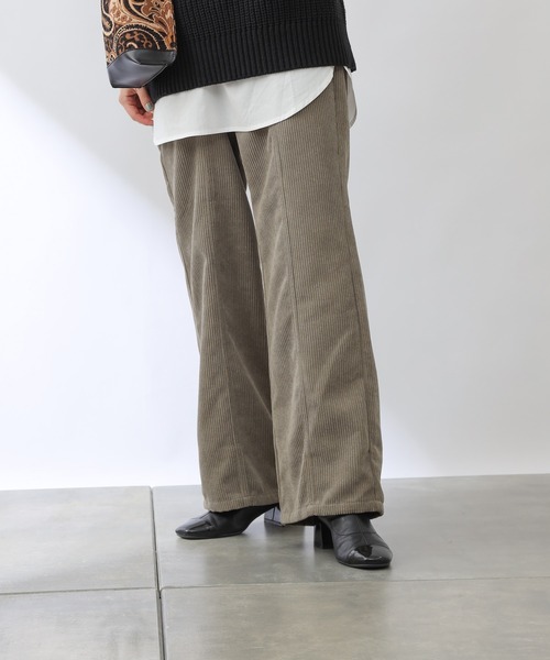 COLONY 2139(コロニートゥーワンスリーナイン)の「コール天フレアパンツ/コーデュロイパンツ(その他パンツ・レディース・ブルー/アイボリー/カーキ/チャコールグレー・LARGE/MEDIUM)」の15枚目の写真