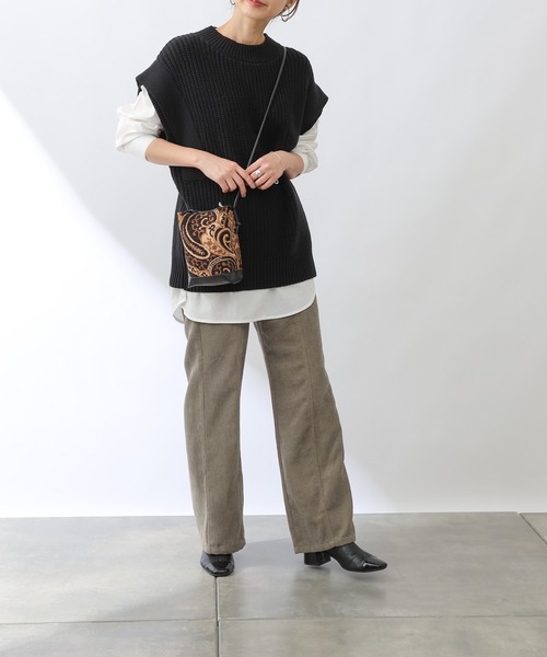 COLONY 2139(コロニートゥーワンスリーナイン)の「コール天フレアパンツ/コーデュロイパンツ(その他パンツ・レディース・ブルー/アイボリー/カーキ/チャコールグレー・LARGE/MEDIUM)」の8枚目の写真