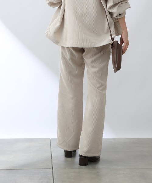 COLONY 2139(コロニートゥーワンスリーナイン)の「コール天フレアパンツ/コーデュロイパンツ(その他パンツ・レディース・ブルー/アイボリー/カーキ/チャコールグレー・LARGE/MEDIUM)」の22枚目の写真