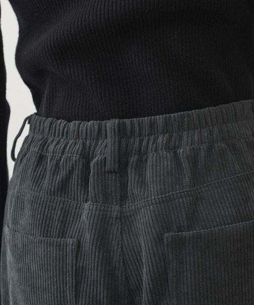 COLONY 2139(コロニートゥーワンスリーナイン)の「コール天フレアパンツ/コーデュロイパンツ(その他パンツ・レディース・ブルー/アイボリー/カーキ/チャコールグレー・LARGE/MEDIUM)」の9枚目の写真