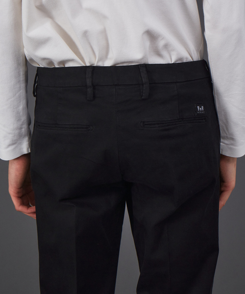 ENTRE AMIS（アントレ アミ）の「【entre amis / アントレ アミ】 別注 GAGA スキニー チノパン（スラックス・メンズ・ホワイト/ベージュ/カーキ/ブルー/ブラック・30/32/33/29/31）」の15枚目の写真