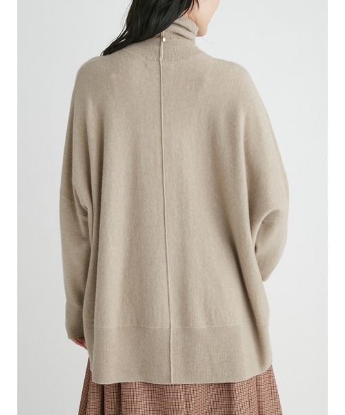 Mila Owen（ミラオーウェン）の「ハイゲージベーシックニットプルオーバー（ニット/セーター・レディース・グリーン/ライトベージュ/キャメル/グレー・FREE）」の13枚目の写真