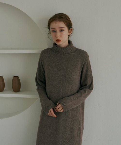 hinari（ヒナリ）の「タートルニットワンピース（ワンピース・レディース・ライトグレー/ブラウン・SMALL/FREE）」の12枚目の写真