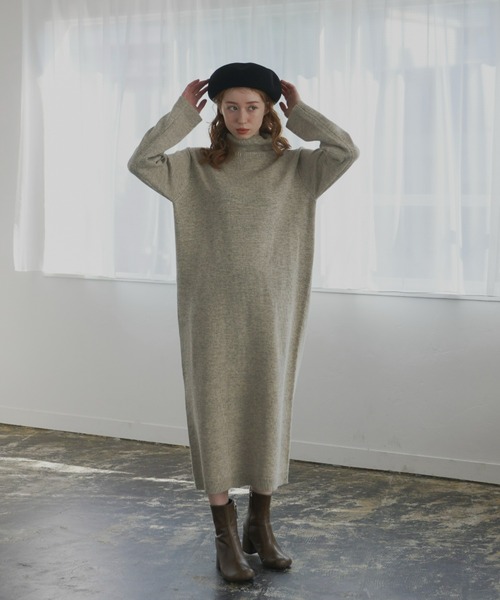 hinari（ヒナリ）の「タートルニットワンピース（ワンピース・レディース・ライトグレー/ブラウン・SMALL/FREE）」の3枚目の写真