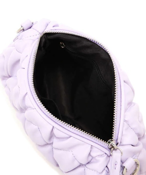 N.（N. Natural Beauty Basic）（エヌエヌナチュラルビューティーベーシック）の「キルティングミニショルダーバッグ（ショルダーバッグ・レディース・ブラック/パープル・ﾌﾘ-）」の9枚目の写真