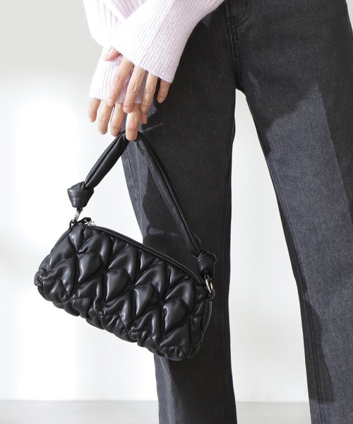N.（N. Natural Beauty Basic）（エヌエヌナチュラルビューティーベーシック）の「キルティングミニショルダーバッグ（ショルダーバッグ・レディース・ブラック/パープル・ﾌﾘ-）」の18枚目の写真