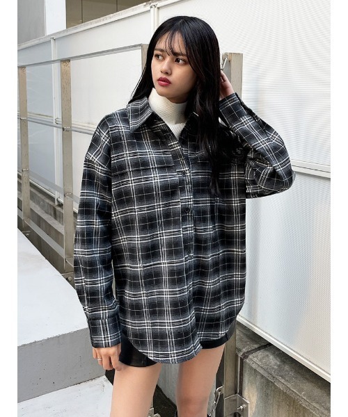 ENVYM（アンビー）の「オーバーサイズパネルＳＨ（シャツ/ブラウス・レディース・ブラック/ベージュ/チェック・FREE）」の3枚目の写真