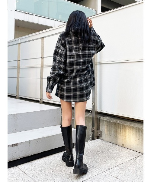 ENVYM（アンビー）の「オーバーサイズパネルＳＨ（シャツ/ブラウス・レディース・ブラック/ベージュ/チェック・FREE）」の12枚目の写真