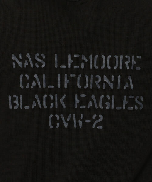 AVIREX（アヴィレックス）の「サーマル ロングスリーブ ビッグ Tシャツ ブラック イーグルス / THERMAL LONG SLEEVE BIG T-SHIRT BLACK EAGLES / アヴィレックス / AVIREX（Tシャツ/カットソー・メンズ・ホワイト/ブラック/サックスブルー/グレー・X-LARGE/MEDIUM/LARGE/XX-LARGE/XL/2XL/L）」の11枚目の写真