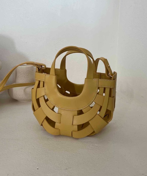 CAPRICIEUX LE'MAGE(カプリシューレマージュ)の「ハーフムーンメッシュショルダーバッグ(ショルダーバッグ・レディース・イエロー/グリーン/アイボリー・FREE)」の5枚目の写真