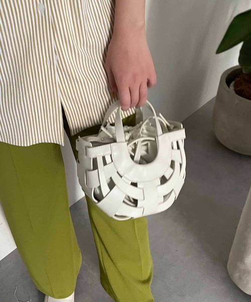 CAPRICIEUX LE'MAGE(カプリシューレマージュ)の「ハーフムーンメッシュショルダーバッグ(ショルダーバッグ・レディース・イエロー/グリーン/アイボリー・FREE)」の13枚目の写真