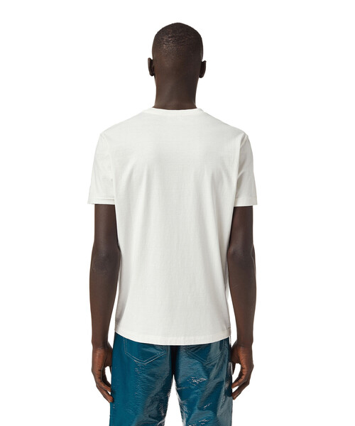 DIESEL（ディーゼル）の「メンズ Tシャツ クラックプリント（Tシャツ/カットソー・メンズ・ブラック/ホワイト・XXX-LARGE/X-SMALL/LARGE/SMALL/X-LARGE/MEDIUM/XX-LARGE）」の8枚目の写真