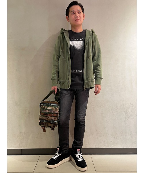 DIESEL（ディーゼル）の「メンズ Tシャツ クラックプリント（Tシャツ/カットソー・メンズ・ブラック/ホワイト・XXX-LARGE/X-SMALL/LARGE/SMALL/X-LARGE/MEDIUM/XX-LARGE）」の11枚目の写真