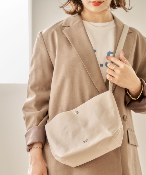ORCIVAL（オーシバル）の「【ORCIVAL / オーシバル】 LCV SHOULDER POUCH MEDIUM：バッグ◆（ショルダーバッグ・レディース・ホワイト/ブラック/ベージュ・FREE）」の3枚目の写真