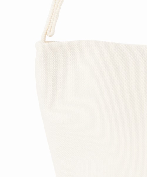ORCIVAL（オーシバル）の「【ORCIVAL / オーシバル】 LCV SHOULDER POUCH MEDIUM：バッグ◆（ショルダーバッグ・レディース・ホワイト/ブラック/ベージュ・FREE）」の17枚目の写真