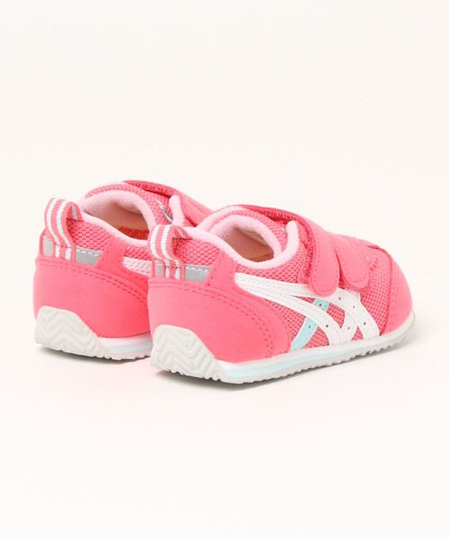 SUKUSUKU(スクスク)の「ASICS KIDS(アシックス キッズ)アイダホ BABY 4(スニーカー・キッズ・ピンク・14.5cm/15.5cm/13.5cm/15.0cm/14.0cm/13.0cm)」の2枚目の写真