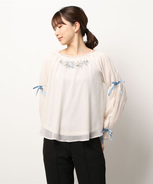セール フェザー 花刺繍トップス Tシャツ カットソー Axes Femme アクシーズファム のファッション通販 Zozotown
