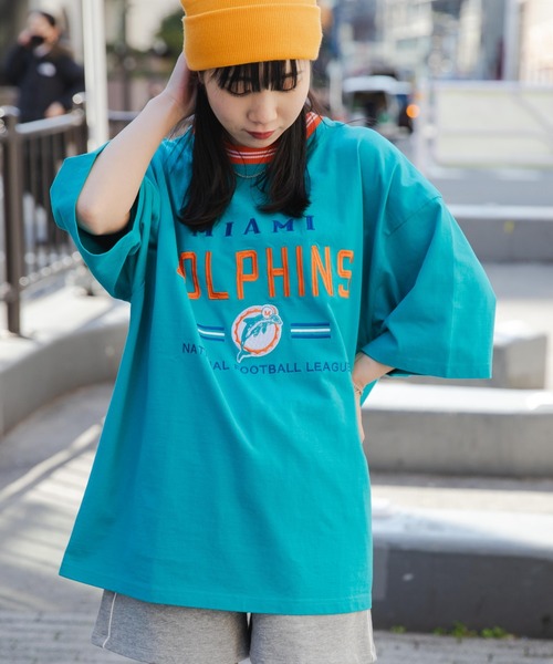 WEGO（ウィゴー）の「∴WEGO/別注 NFL ラインリブBIGT（Tシャツ/カットソー・メンズ・ダークグリーン/ブルー/ネイビー/パープル/ホワイト/杢グレー/ブラック/ターコイズブルー/ブラック系その他・LARGE/MEDIUM）」の22枚目の写真