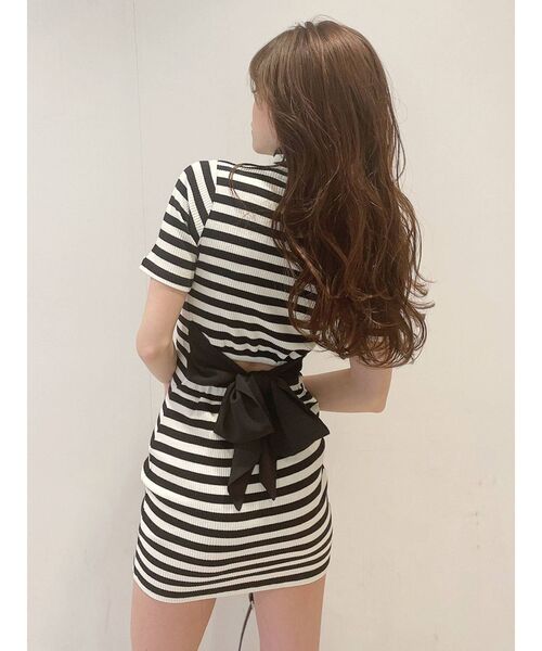 GYDA（ジェイダ）の「BACKリボンワンピース（ワンピース・レディース・ブラック/ベージュ/その他1・FREE）」の3枚目の写真