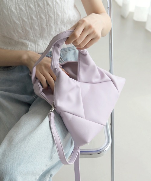 UNE MANSION(ユヌマンション)の「トライアングルキルティング2WAYバッグ(ショルダーバッグ・レディース・ブラック/アイボリー/ベージュ/ラベンダー・ONE SIZE)」の13枚目の写真