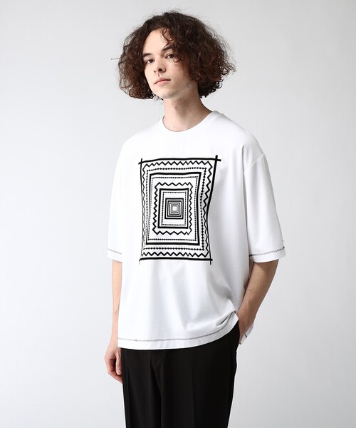 tk.TAKEO KIKUCHI（ティーケータケオキクチ）の「◆Flame gimmick Tシャツ（Tシャツ/カットソー・メンズ・ホワイト/ブラック・02/03）」の4枚目の写真