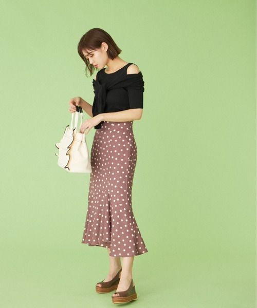 JILL by JILL STUART（ジルバイジルスチュアート）の「フリルトート（大）（トートバッグ・レディース・ホワイト/ブラック/モカ・FREE）」の8枚目の写真