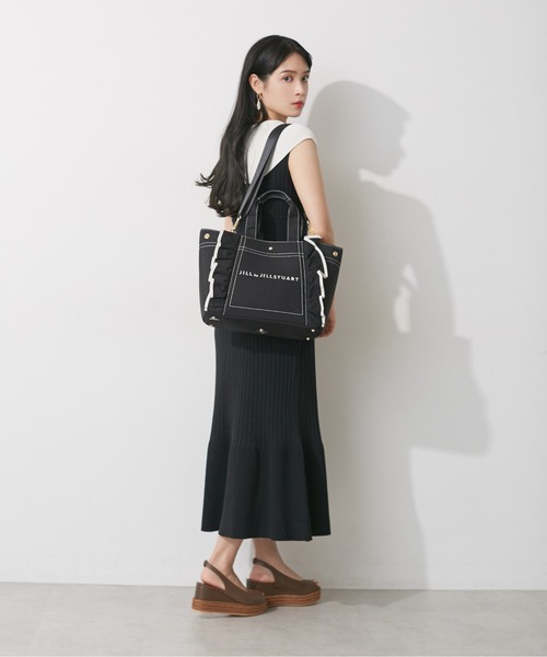 JILL by JILL STUART（ジルバイジルスチュアート）の「フリルトート（大）（トートバッグ・レディース・ホワイト/ブラック/モカ・FREE）」の12枚目の写真