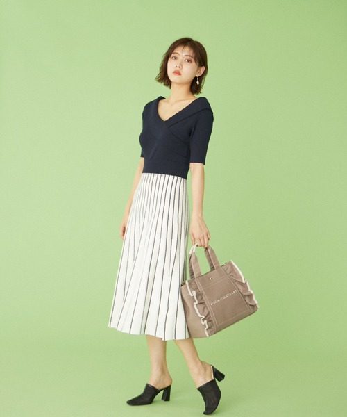 JILL by JILL STUART（ジルバイジルスチュアート）の「フリルトート（大）（トートバッグ・レディース・ホワイト/ブラック/モカ・FREE）」の18枚目の写真