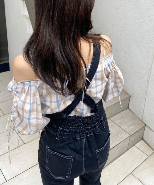 OLIVE des OLIVE（オリーブデオリーブ）の「配色ステッチサロペット（サロペット/オーバーオール・レディース・ブラック/ブラウン/ワンウォッシュ・FREE）」の7枚目の写真